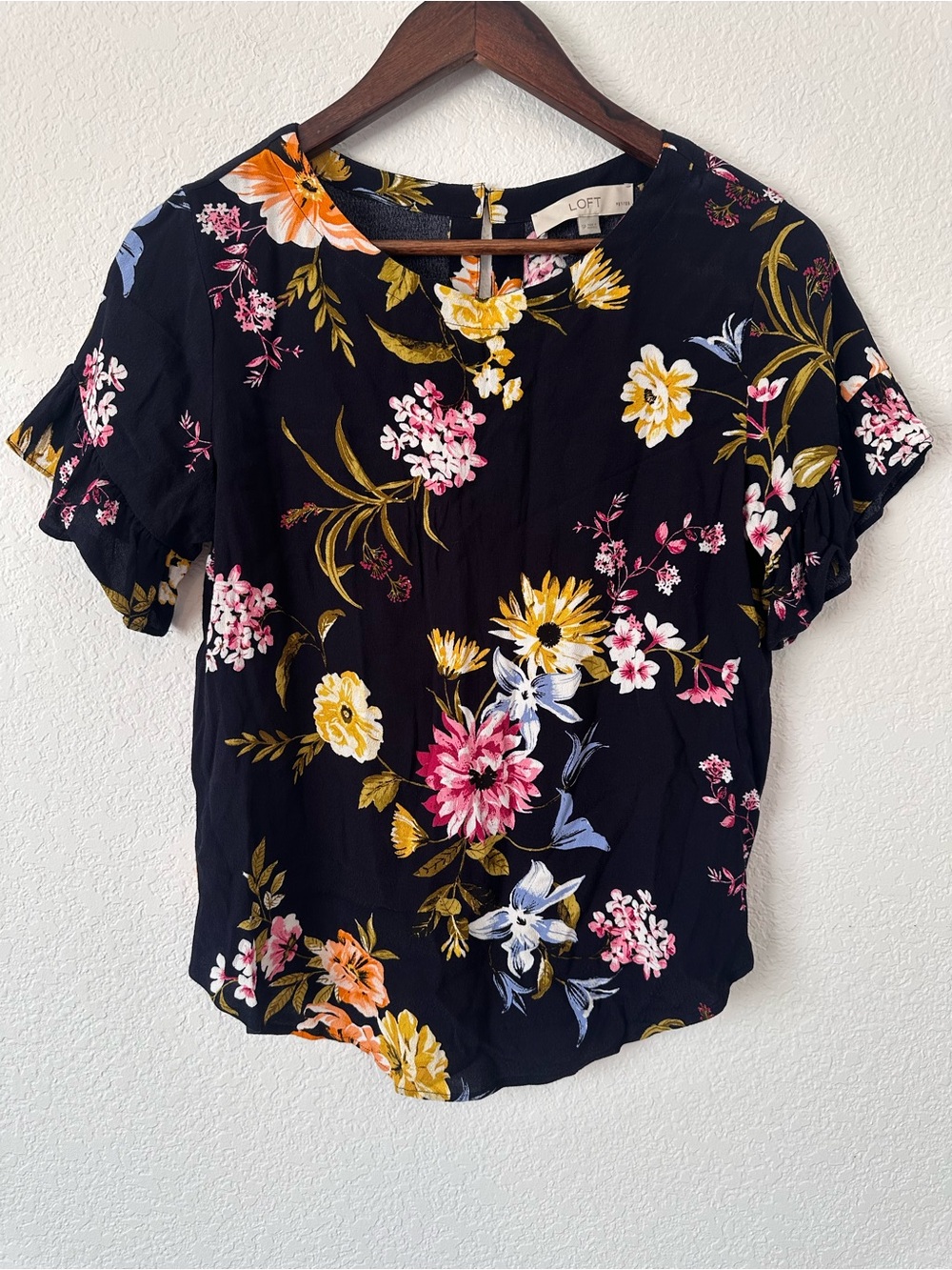 LOFT Navy Floral Short-Sleeve Ruffle Blouse